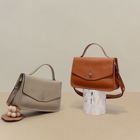 Genuine leather hand-held shoulder bag for women, autumn and winter crossbody bag, mailman's headband layer 