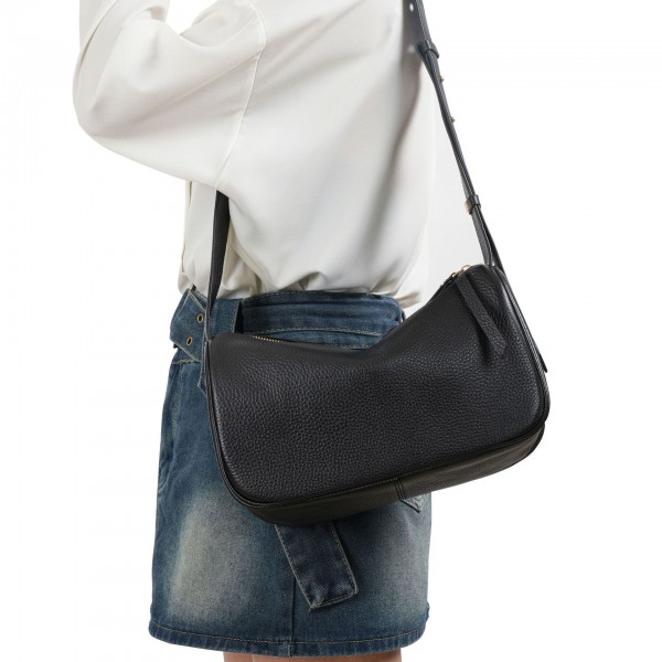 Fashionable leather ...