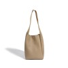 Autumn and Winter New Single Shoulder Bag Top Layer Cowhide, Small and High Quality, Japanese and Korean Minimalist Tote Bag, Versatile for Commuting, Large Capacity 