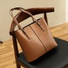 Tote large bag, fashionable shoulder bag, female niche design, commuting large bag, female bag 