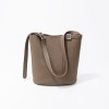 Retro bucket bag autumn and winter new niche minimalist mother and child bag versatile casual large capacity crossbody shoulder bag 