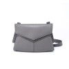 Postal bag with niche design, crossbody bag, versatile for commuting, large capacity leather shoulder bag 